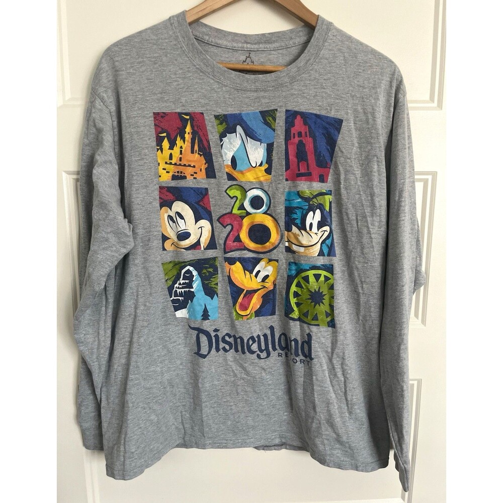 Disney Parks Disneyland 2020 Mickey Mouse Friends Gray Long Sleeve Shirt Large L